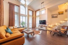 Maisonette Briz, Varna