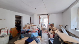Продажба на имоти в гр. Асеновград, област Пловдив — страница 14 - изображение 9 