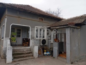 Hus Preselentsi, region Dobrich 10