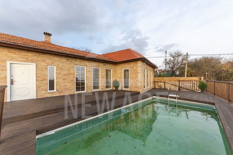 Продава КЪЩА, с. Баново, област Варна, снимка 2 - Къщи - 52981672