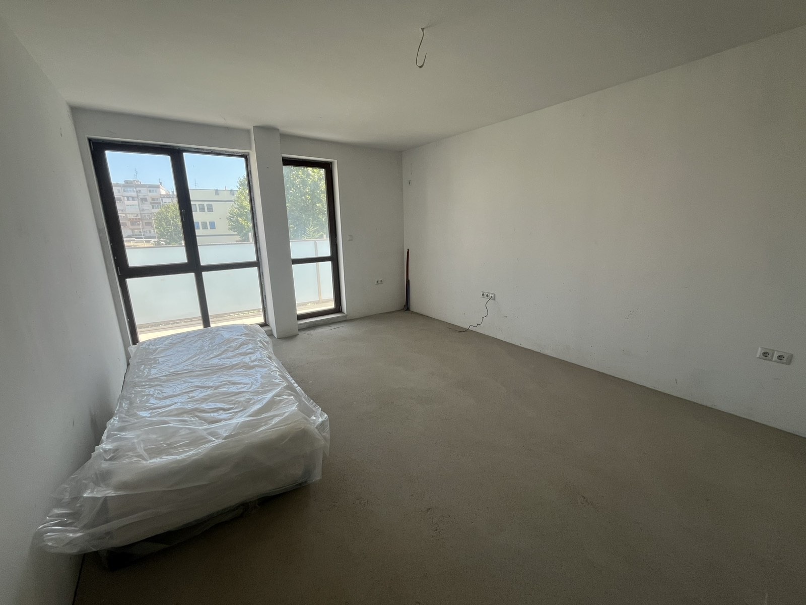 Продава 2-СТАЕН, гр. Казанлък, област Стара Загора, снимка 2 - Апартаменти - 55712386