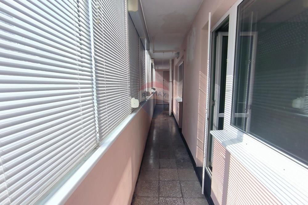 Продава МНОГОСТАЕН, гр. Бургас, Славейков, снимка 11 - Апартаменти - 53898385