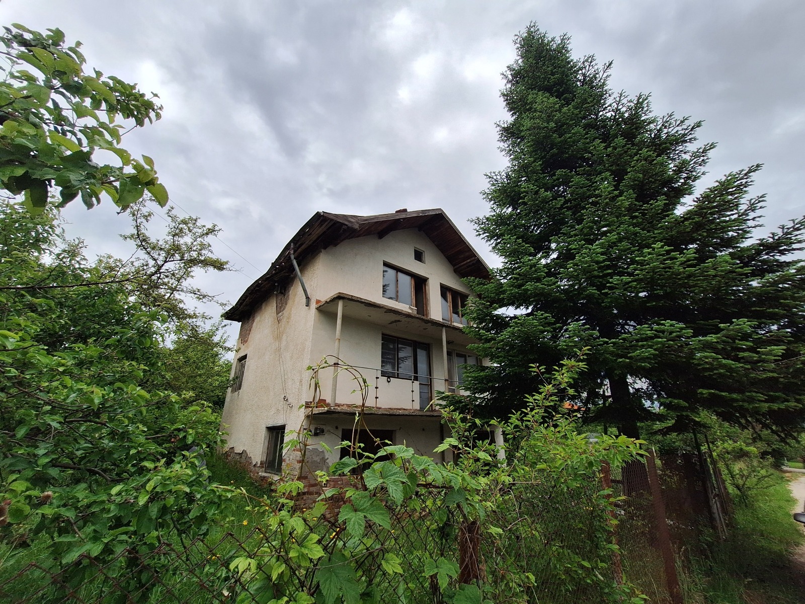 Продава КЪЩА, с. Кленовик, област Перник, снимка 2 - Къщи - 50533697