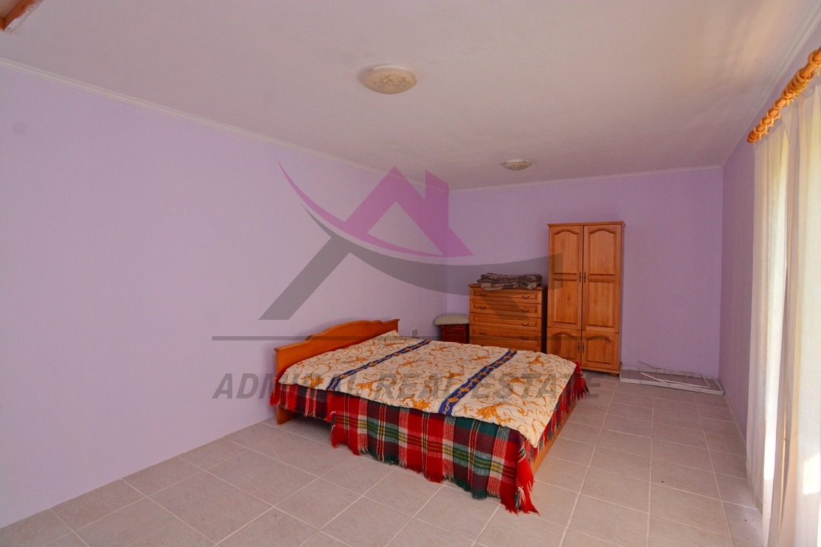 Продава КЪЩА, гр. Вълчи дол, област Варна, снимка 11 - Къщи - 56322616