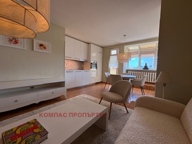 In vendita  2 camere da letto Sofia , Mladost 1 , 95 mq | 92159072 - Immagine [2]