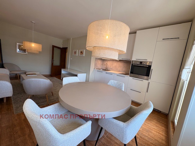 In vendita  2 camere da letto Sofia , Mladost 1 , 95 mq | 92159072