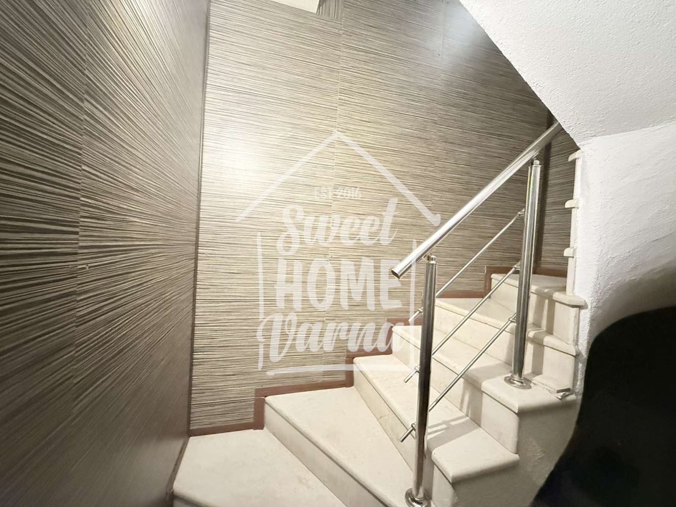 Продава 1-СТАЕН, гр. Варна, Център, снимка 9 - Апартаменти - 53797608