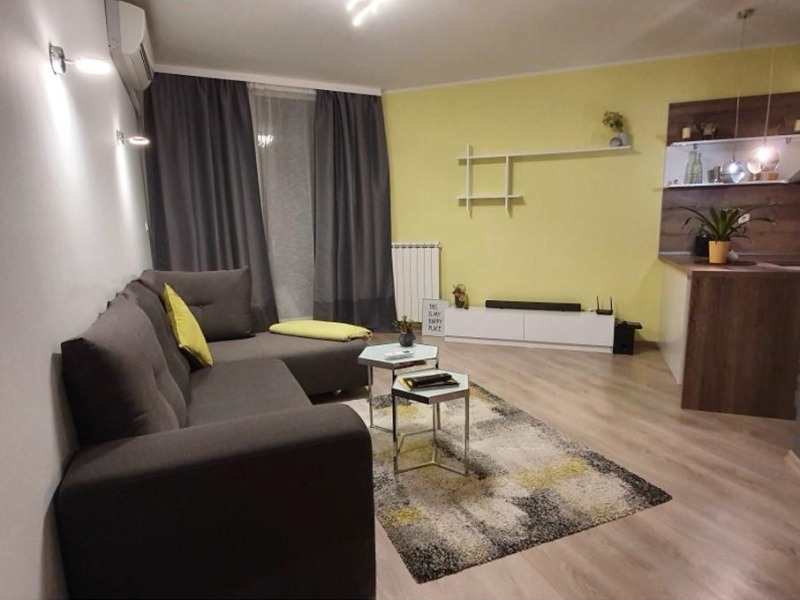 Продава  2-стаен, град София, Младост 4 •  288 000 EUR • ID 32315980 — holmes.bg - [1] 