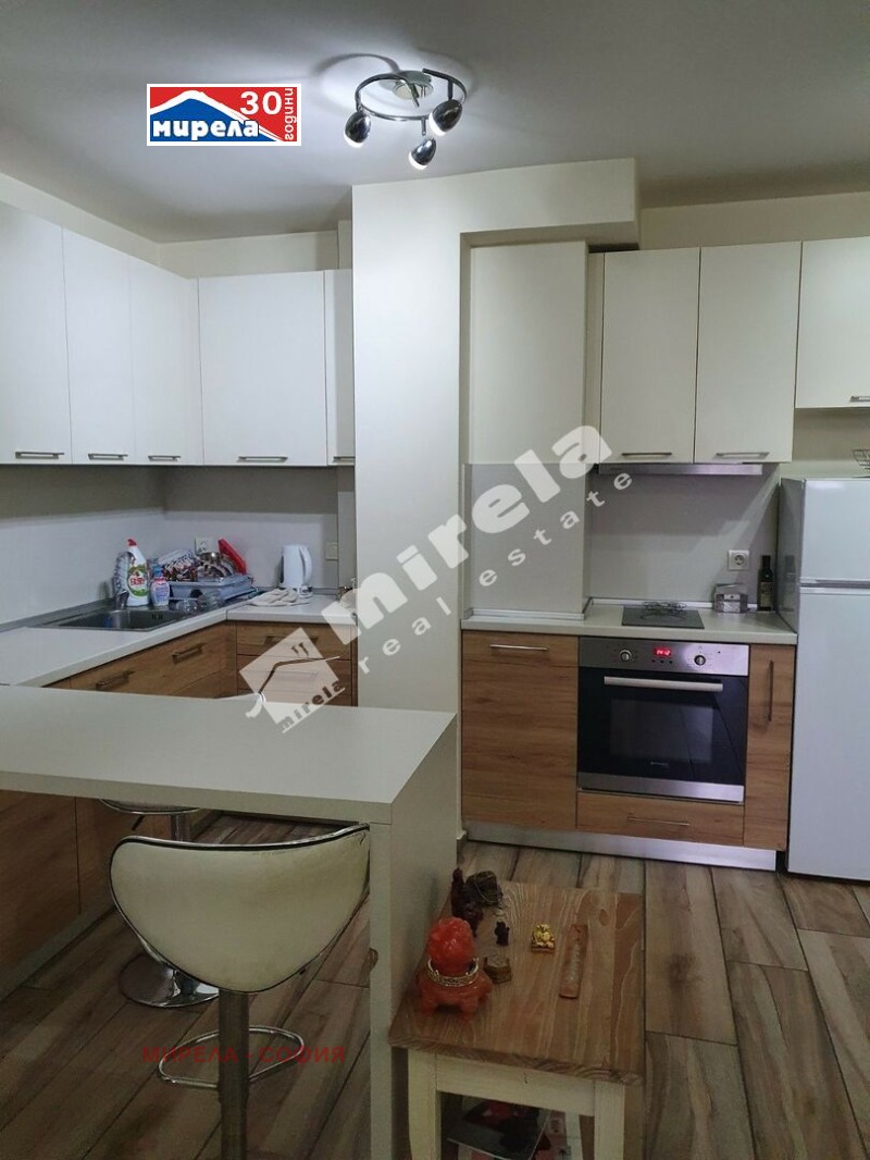 Продава 3-СТАЕН, град София, Център • 259000 € / 506559.97 лв. • 51120311 1