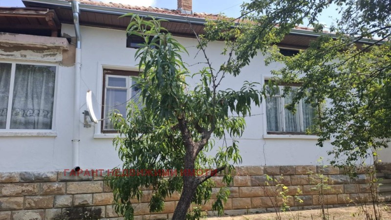 Till salu  Hus region Gabrovo , Loza , 120 kvm | 91589408