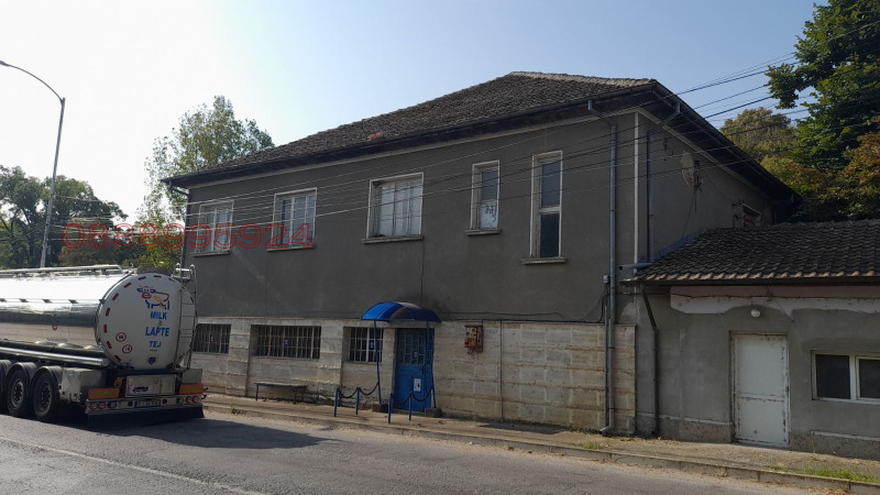 Продава ПРОМ. ПОМЕЩЕНИЕ, гр. Оряхово, област Враца