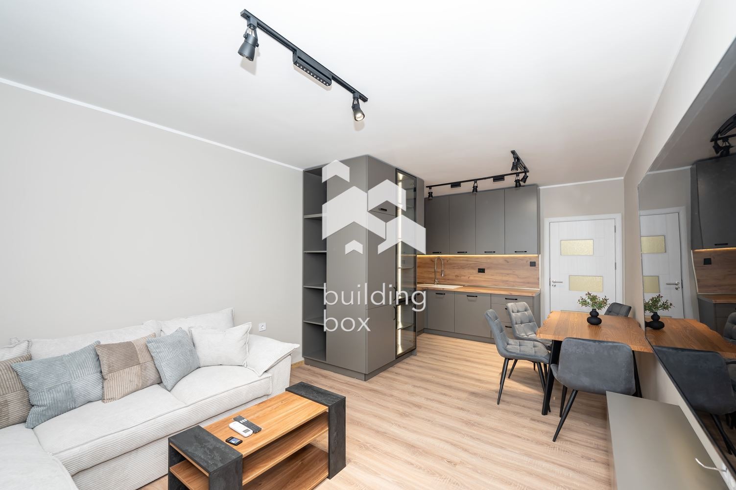 Продава 3-СТАЕН, гр. Пловдив, Тракия