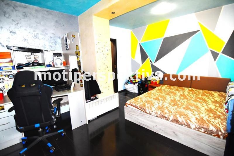 Продава ЕТАЖ ОТ КЪЩА, гр. Пловдив, Христо Смирненски, снимка 3 - Етаж от къща - 54549165