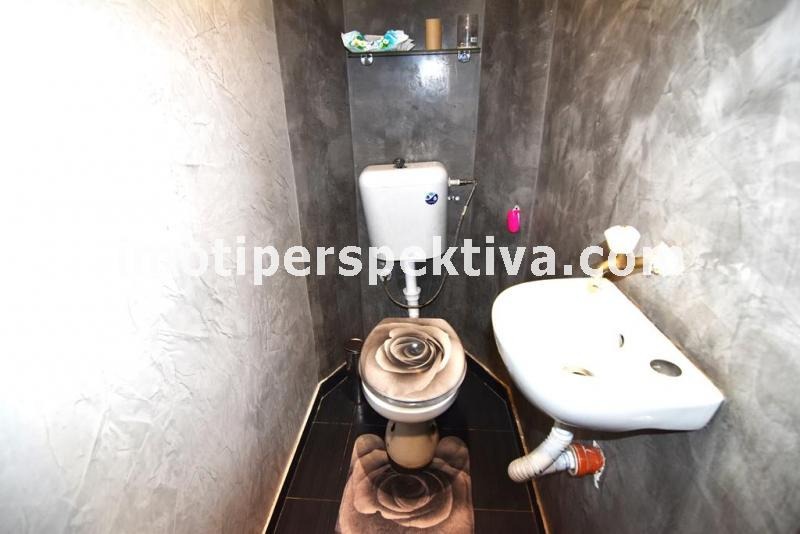 Продава ЕТАЖ ОТ КЪЩА, гр. Пловдив, Христо Смирненски, снимка 10 - Етаж от къща - 54549165