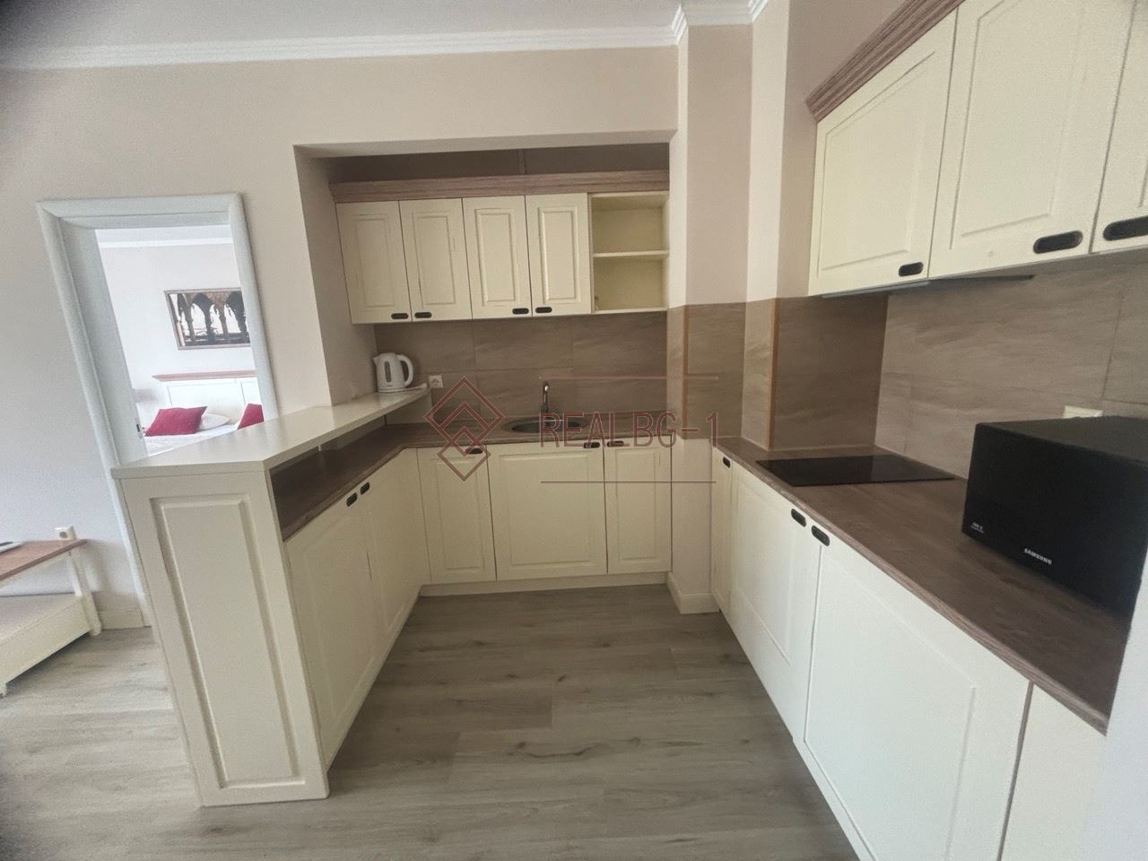 Продава 3-СТАЕН, гр. Балчик, област Добрич, снимка 2 - Апартаменти - 47230180