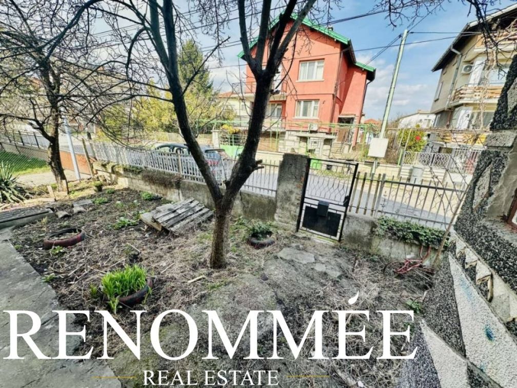 Продава КЪЩА, гр. София, с. Волуяк, снимка 2 - Къщи - 54674921