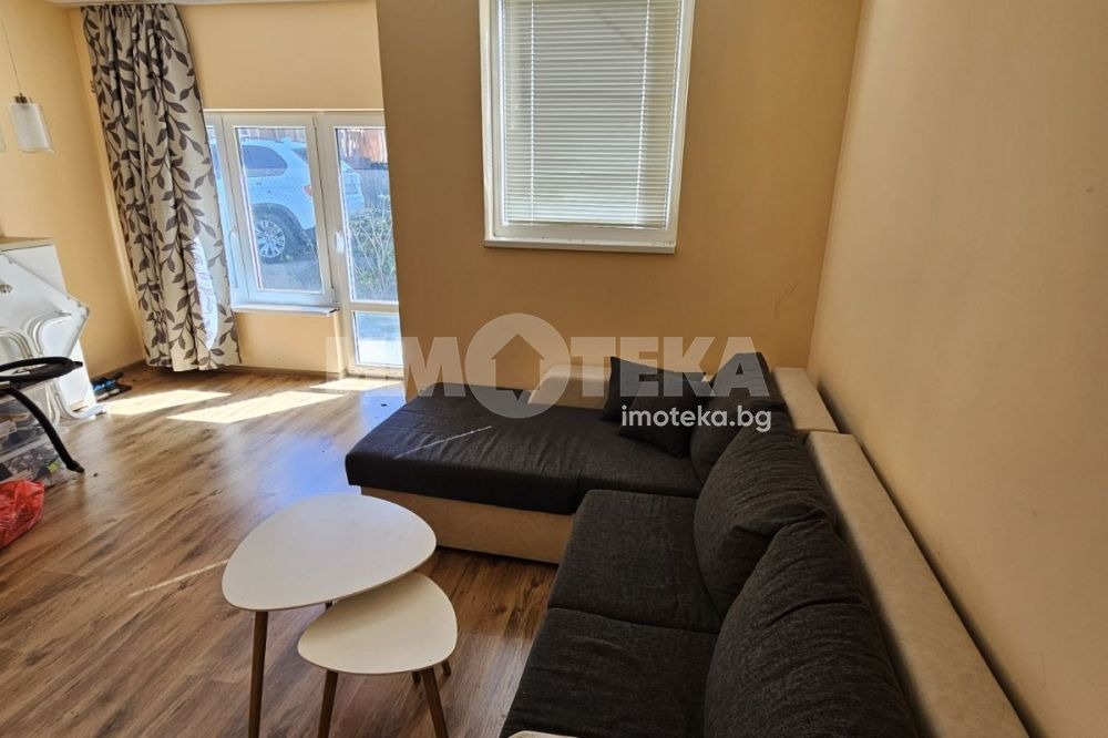 Продава КЪЩА, гр. Радомир, област Перник, снимка 11 - Къщи - 56370233