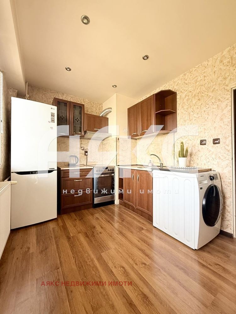 Продава 2-СТАЕН, гр. Перник, Изток, снимка 4 - Апартаменти - 54633696