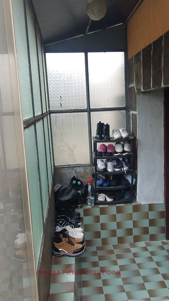 Продава ЕТАЖ ОТ КЪЩА, гр. София, гр. Банкя, снимка 4 - Етаж от къща - 54200159