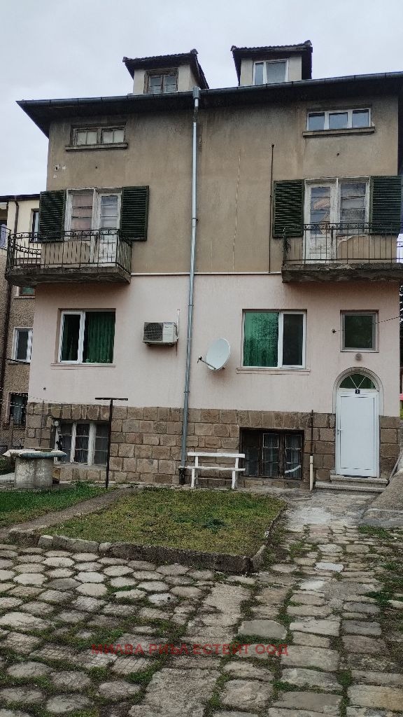 Продава ЕТАЖ ОТ КЪЩА, гр. София, гр. Банкя