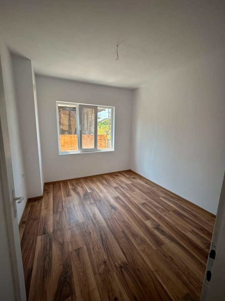 Продава КЪЩА, с. Полски Сеновец, област Велико Търново, снимка 11 - Къщи - 55772245