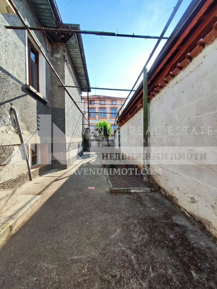 Продава КЪЩА, гр. Кричим, област Пловдив, снимка 12 - Къщи - 56026182