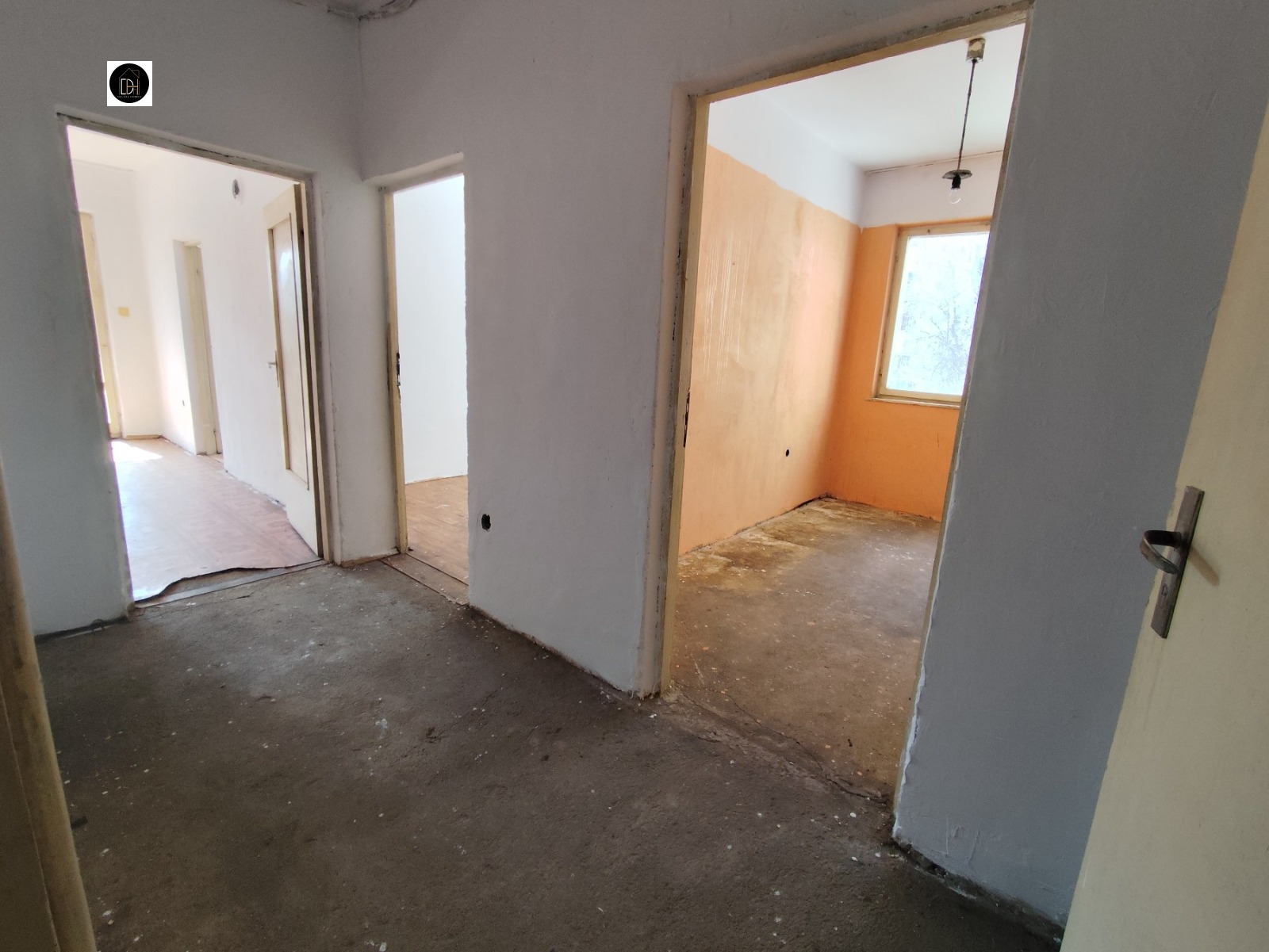 Продава МНОГОСТАЕН, гр. Пловдив, Южен, снимка 4 - Апартаменти - 53871955