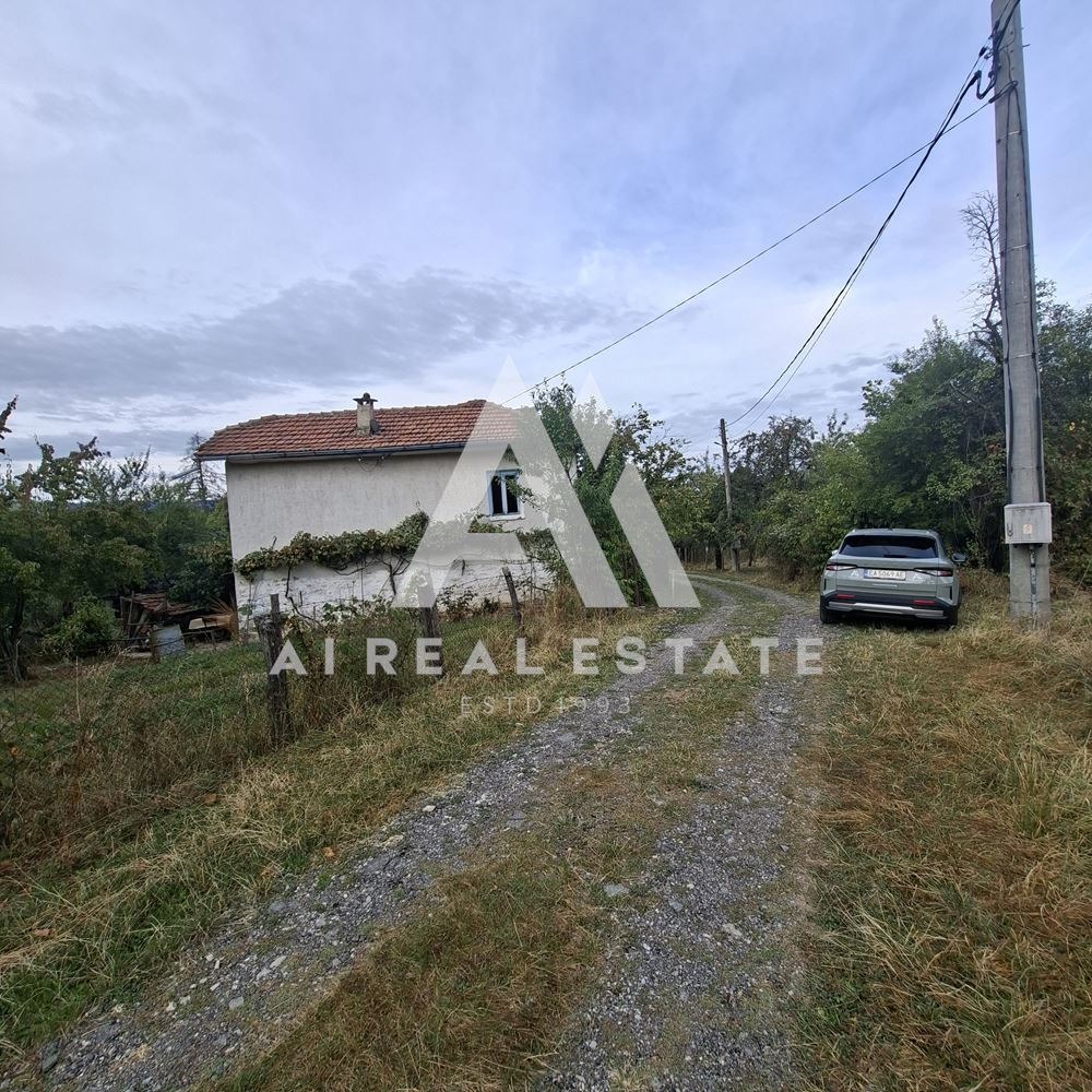 Продава КЪЩА, гр. Априлци, област Ловеч, снимка 2 - Къщи - 56413340