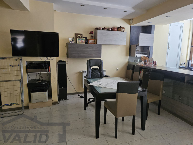 Till salu  2 sovrum Ruse , Sjirok centar , 91 kvm | 72179503
