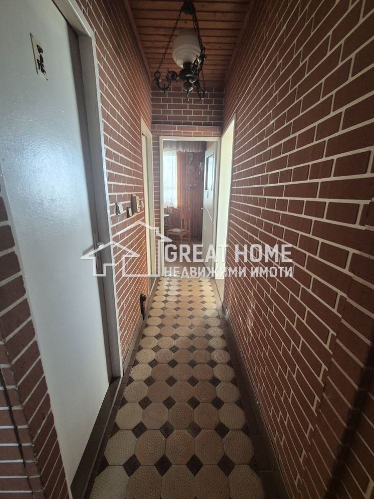 Продава 4-СТАЕН, гр. Търговище, Запад 1, снимка 8 - Апартаменти - 55702737