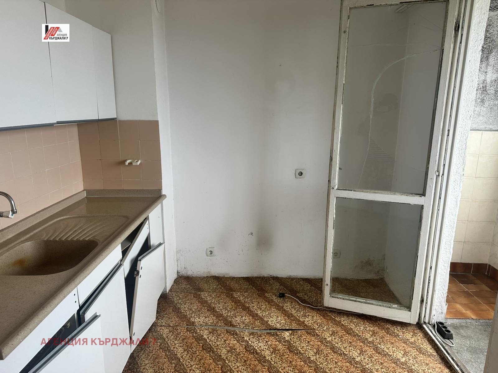 Продава 4-СТАЕН, гр. Кърджали, Възрожденци, снимка 5 - Апартаменти - 55135072