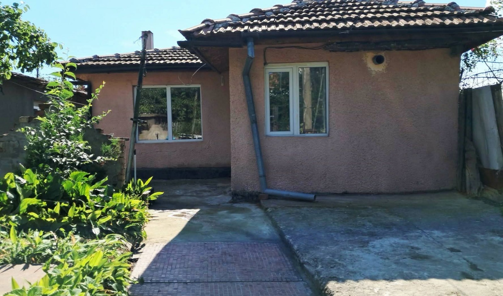 Продава КЪЩА, гр. Русе, Широк център