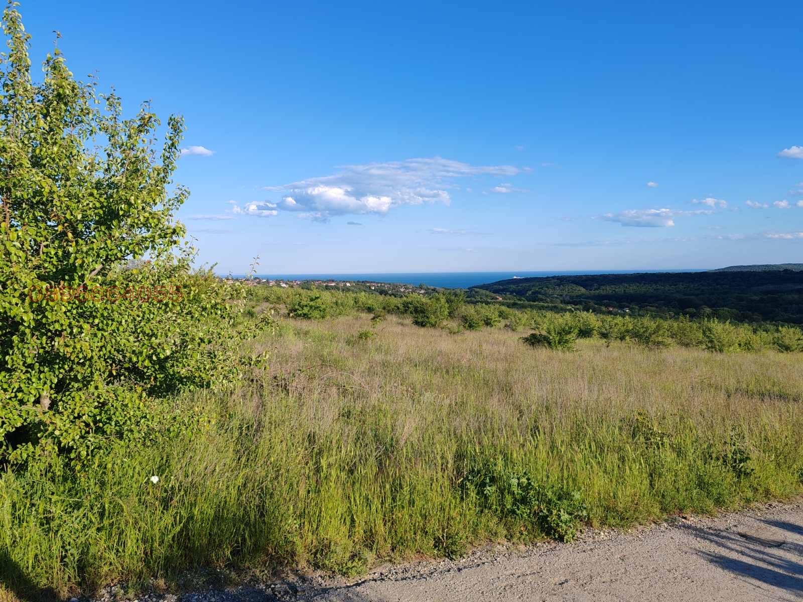 Продава ПАРЦЕЛ, гр. Варна, м-т Боровец - юг