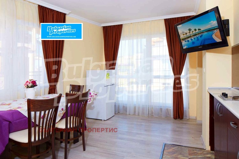 En venta  1 dormitorio región Burgas , Nesebar , 77 metros cuadrados | 46037309 - imagen [4]