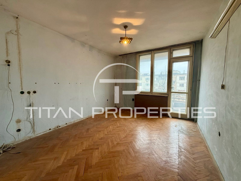 For Sale  2 bedroom Plovdiv , Kamenitsa 1 , 100 sq.m | 56117343 - image [8]