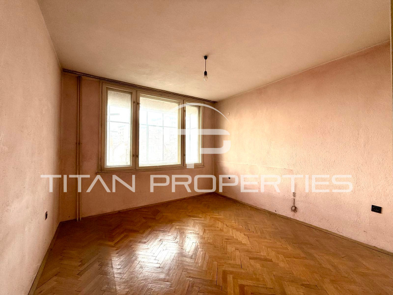 For Sale  2 bedroom Plovdiv , Kamenitsa 1 , 100 sq.m | 56117343 - image [6]