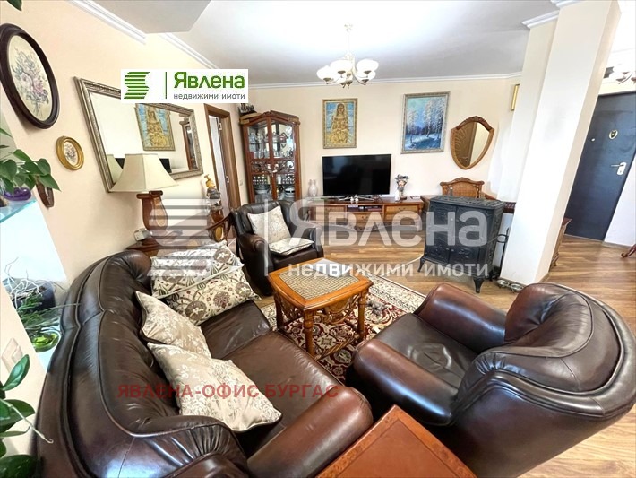 Продава  3-стаен град Бургас , Зорница , 91 кв.м | 84502555 - изображение [2]