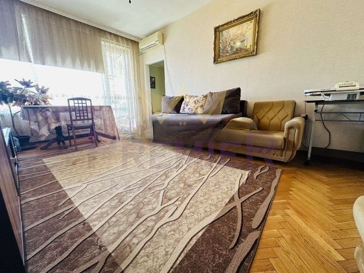 À venda  3 quartos Varna , Kaisieva gradina , 80 m² | 58566204