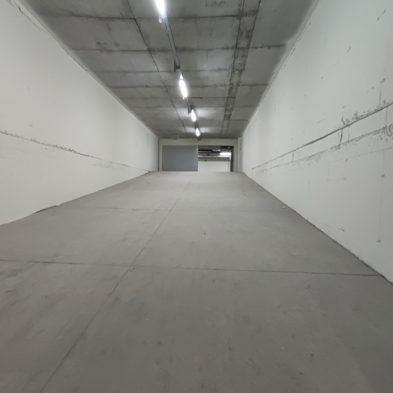 Till salu  Garage Sofia , Banisjora , 46 kvm | 81169567 - bild [10]