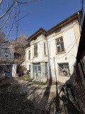Продава КЪЩА, град Плевен, Идеален център • 118800 € / 232352.60 лв. • 44999194 2