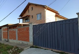 Продажба на имоти в с. Черни връх, област Бургас - изображение 2 