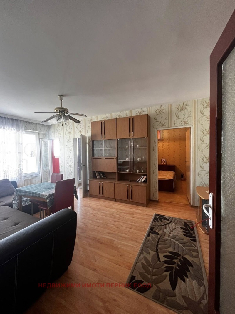 Продава  3-стаен град Перник , Изток , 67 кв.м | 53428604 - изображение [6]