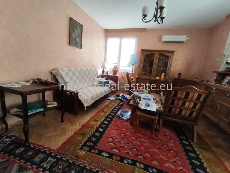 Продава 3-СТАЕН, град Благоевград, Идеален център • 133000 € / 260125.39 лв. • 23155364 1