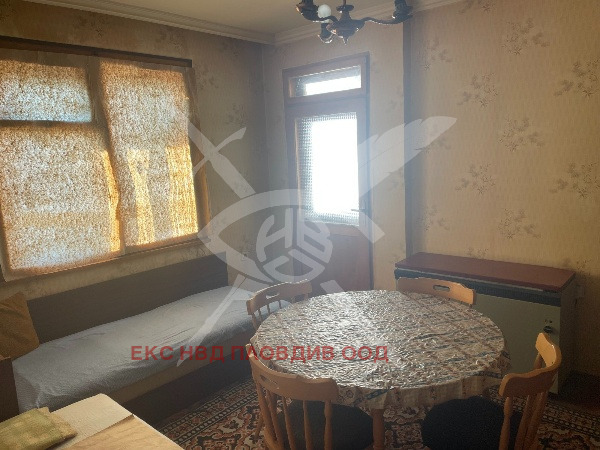 Продава МНОГОСТАЕН, гр. Карлово, област Пловдив, снимка 3 - Апартаменти - 53808517