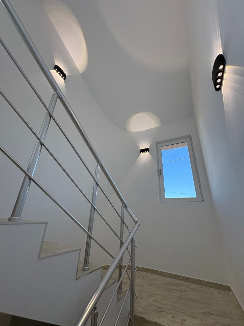 Продава КЪЩА, с. Хан Крум, област Шумен, снимка 9 - Къщи - 48704277