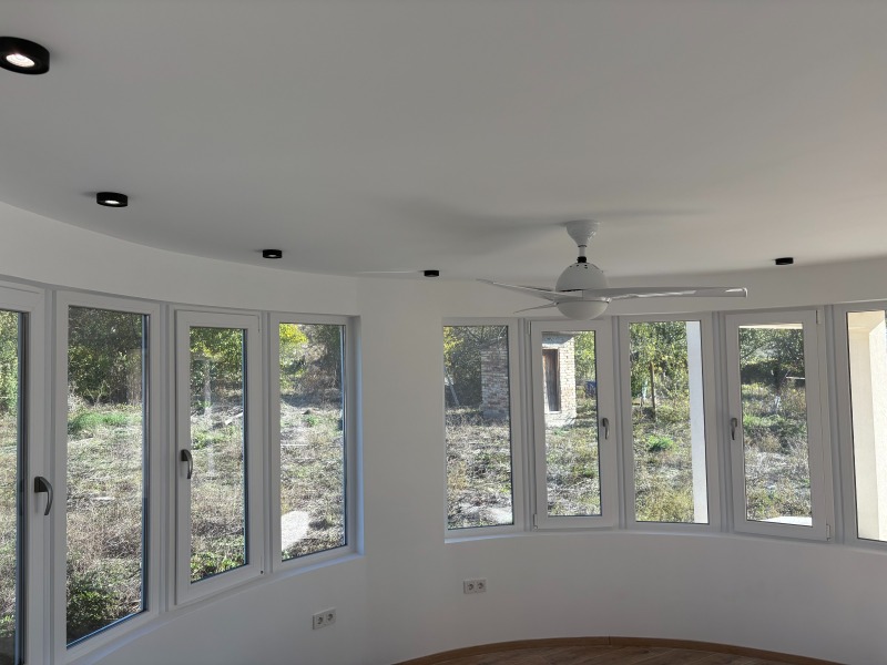 Продава КЪЩА, с. Хан Крум, област Шумен, снимка 6 - Къщи - 48704277