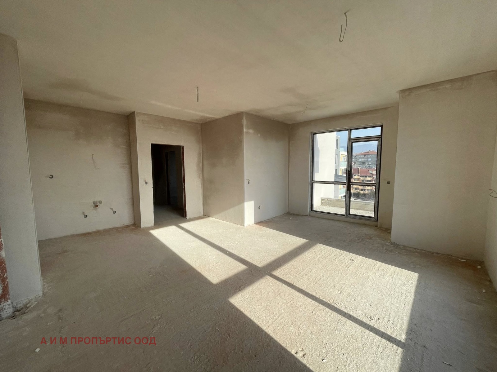 Продава 3-СТАЕН, гр. Благоевград, Освобождение, снимка 2 - Апартаменти - 53724598