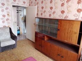 1 chambre Chirok tsentar, Rouse 5