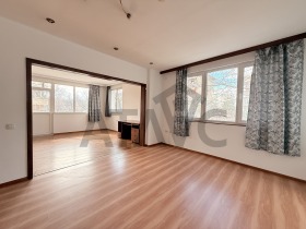 ЕТАЖ ОТ КЪЩА, 130 m2