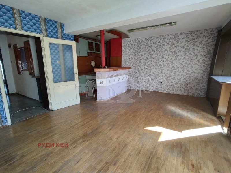 Продава  2-стаен град Варна , Зимно кино Тракия , 72 кв.м | 32547165 - изображение [2]